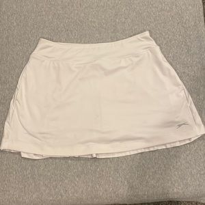 golf skirt !! size medium (standard) !!